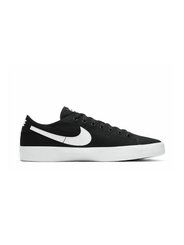 Blazer Low '77 SB "Black/White"
