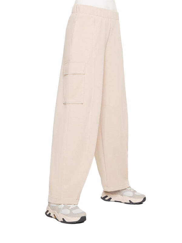 set trouser and jacket with pockets