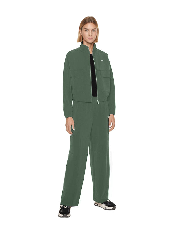 set trouser and jacket with pockets