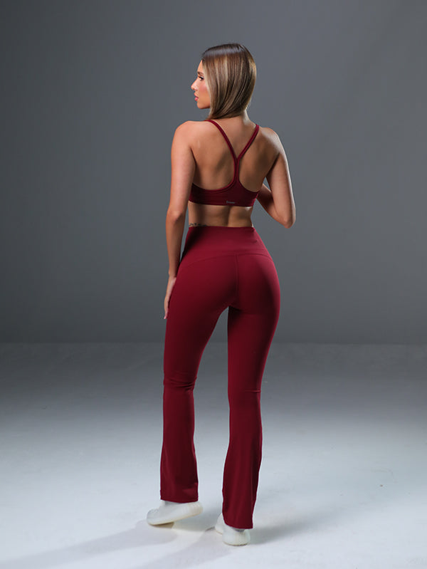 Set Super-High-Rise Flared Pant with Flow y Bras