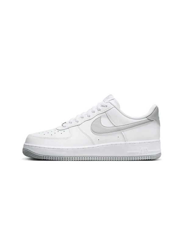 Air Force 1 Low '07 "White/Light Smoke Grey"