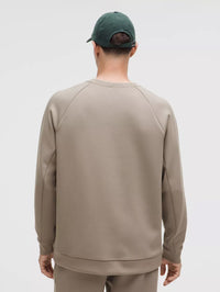 Smooth Spacer Classic-Fit Crew