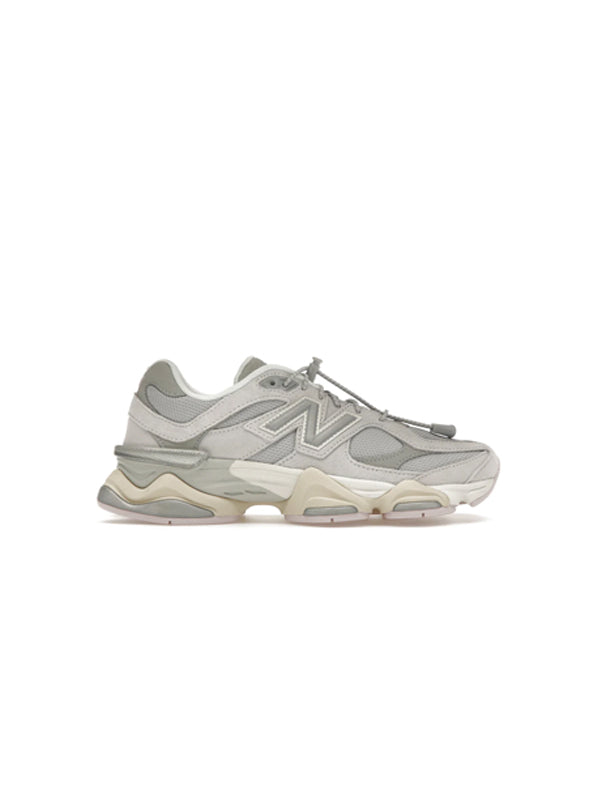 k- New Balance 9060 grey lilac