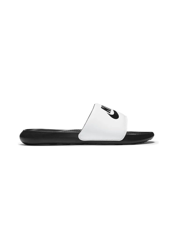 Nike Victori One white and black