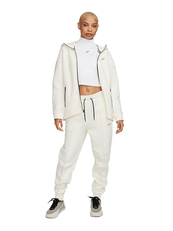 Women set White pants and jackets