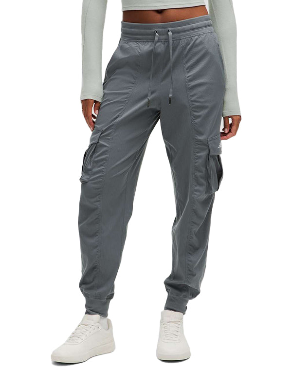 Relaxed-Fit Mid-Rise Cargo Jogger
